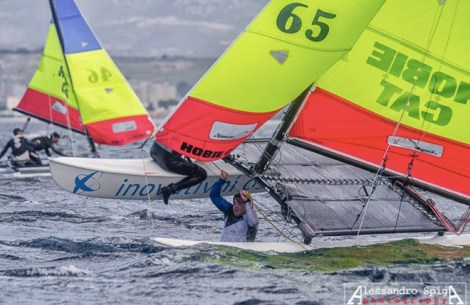 a_Hobie_mistral_wind_2