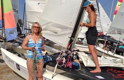 Hobie_girls_damaged robe